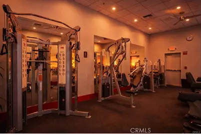 645 W 9th, Los Angeles, CA 90015 - Photo 22