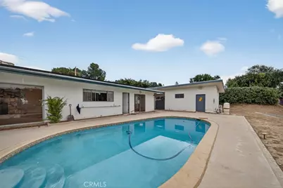 10346 Siesta Drive, Sunland, CA 91040 - Photo 38