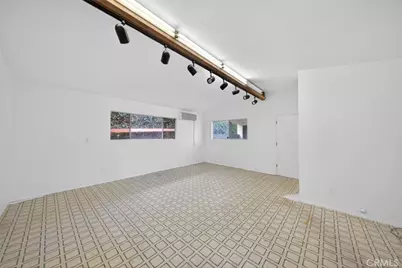 10346 Siesta Drive, Sunland, CA 91040 - Photo 22