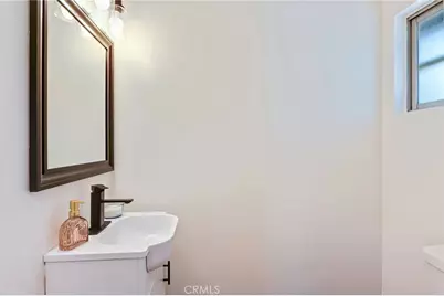 5406 Hazeltine Avenue, Sherman Oaks, CA 91401 - Photo 12