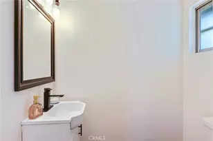 5406 Hazeltine Ave, Sherman Oaks, CA 91401 - Photo 12