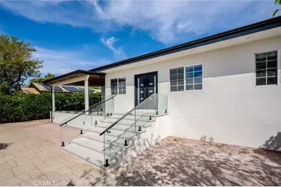 10510 Helendale Avenue, Tujunga, CA 91042 - Photo 2