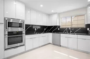 10510 Helendale Ave, Tujunga, CA 91042 - Photo 14