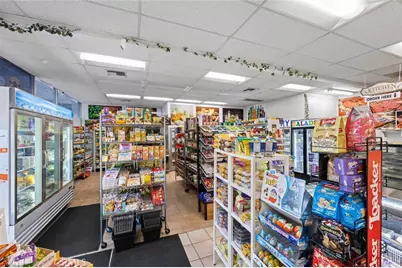 6023 Reseda Boulevard, Tarzana, CA 91356 - Photo 6