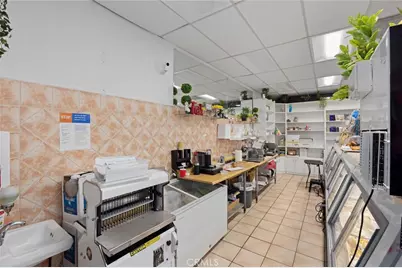 6023 Reseda Boulevard, Tarzana, CA 91356 - Photo 24