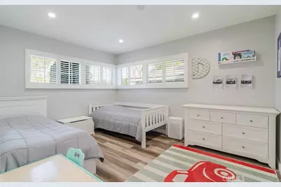 10532 Aqueduct Avenue, Granada Hills, CA 91344 - Photo 24