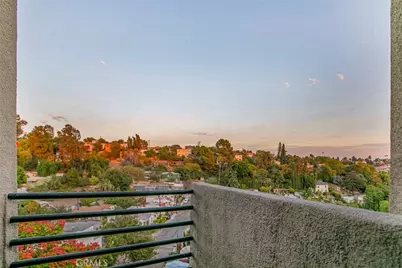 1882 N Alvarado Street #16, Los Angeles, CA 90026 - Photo 42