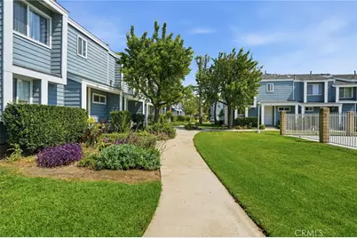 15735 Nordhoff Street #11, North Hills, CA 91343 - Photo 2