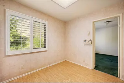 9555 Via Venezia, Burbank, CA 91504 - Photo 12