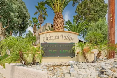 9555 Via Venezia, Burbank, CA 91504 - Photo 32
