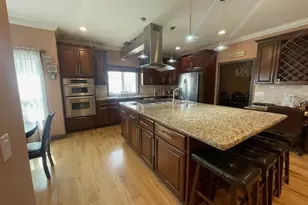 10066 Golden Oaks, Tujunga, CA 91042 - Photo 10