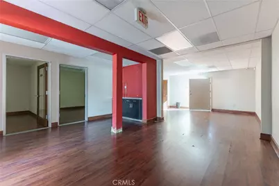 1020 W Magnolia Boulevard, Burbank, CA 91506 - Photo 14