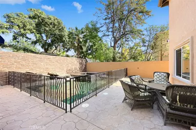 10610 Oak Tree Way, Sunland, CA 91040 - Photo 34