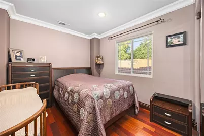 10610 Oak Tree Way, Sunland, CA 91040 - Photo 32