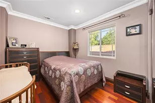 10610 Oak Tree Way, Sunland, CA 91040 - Photo 32