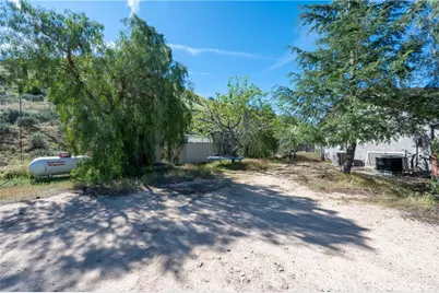 8138 Clayvale, Agua Dulce, CA 91390 - Photo 26