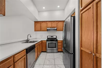 1559 Winona #D3, Los Angeles, CA 90027 - Photo 6