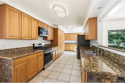 9601 Creemore Place, Tujunga, CA 91042 - Photo 8