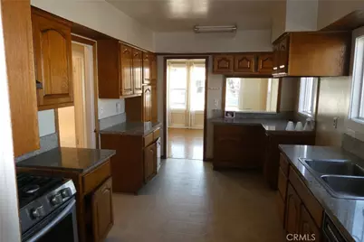 7040 Arlington, Los Angeles, CA 90043 - Photo 20