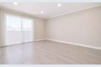 121 Sinclair Avenue #213, Glendale, CA 91206 - Photo 4