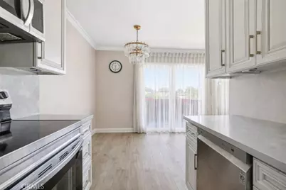 121 Sinclair Avenue #213, Glendale, CA 91206 - Photo 6