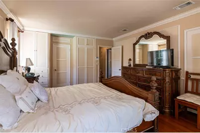 1535 Royal Boulevard, Glendale, CA 91207 - Photo 32