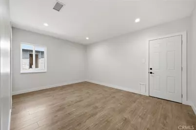 2904 W Chandler, Burbank, CA 91505 - Photo 16