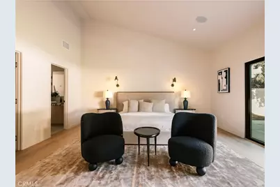 8960 Oak Park Avenue, Northridge, CA 91325 - Photo 20