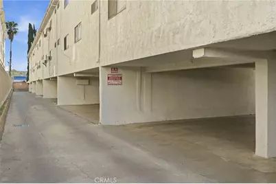 6902 Vesper, Van Nuys, CA 91405 - Photo 2