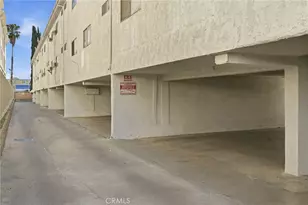 6902 Vesper, Van Nuys, CA 91405 - Photo 2