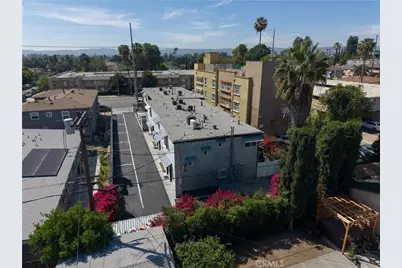 13445 Vanowen Street, Van Nuys, CA 91405 - Photo 10