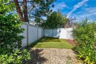 26013 Palomita Dr, Valencia, CA 91355 - Photo 16