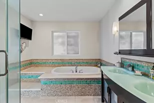 3435 Oakmont View Dr, Glendale, CA 91208 - Photo 32