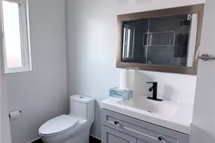 11031 Lull St, Los Angeles, CA 91352 - Photo 14