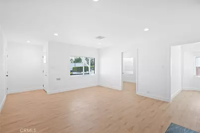 11031 Lull Street, Los Angeles, CA 91352 - Photo 32