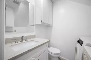 251 W Dryden St, Glendale, CA 91202 - Photo 14