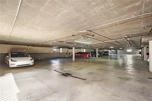 251 W Dryden St, Glendale, CA 91202 - Photo 22