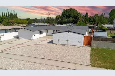 8008 Aura Avenue, Reseda, CA 91335 - Photo 28