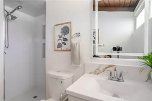 8008 Aura Ave, Reseda, CA 91335 - Photo 18