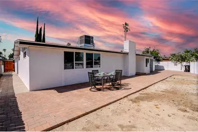 8008 Aura Avenue, Reseda, CA 91335 - Photo 26