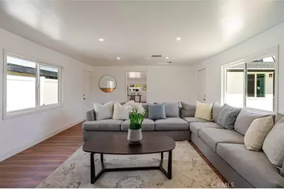 8008 Aura Avenue, Reseda, CA 91335 - Photo 14