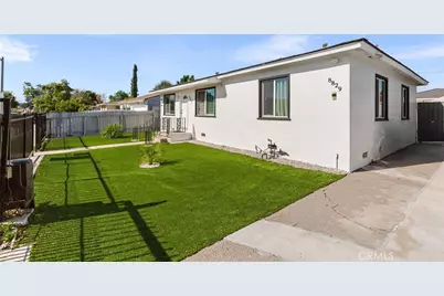 8827 Sylmar Avenue, Panorama City, CA 91402 - Photo 2