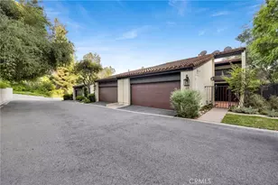 69 Penhill Ct, Glendale, CA 91206 - Photo 2