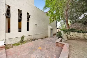 69 Penhill Ct, Glendale, CA 91206 - Photo 30