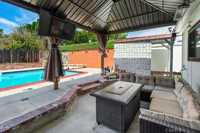 22111 Covello, Canoga Park, CA 91303 - Photo 30