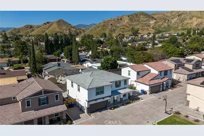 11769 Fenton, Sylmar, CA 91342 - Photo 2