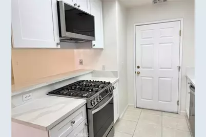 18319 Hart Street #3, Reseda, CA 91335 - Photo 8