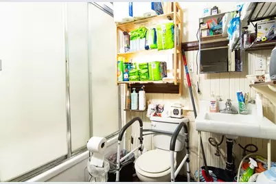 2006 W 12th Street, Los Angeles, CA 90006 - Photo 16