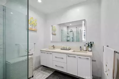 2640 N Keystone Street, Burbank, CA 91504 - Photo 28