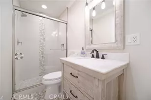 6850 Longridge, North Hollywood, CA 91605 - Photo 22